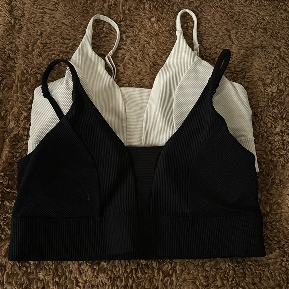 Old Navy Sports Bras - 2 - Size L